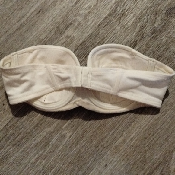 Victoria’s Secret Body by Victoria Strapless Bra 34 A - Picture 4 of 5